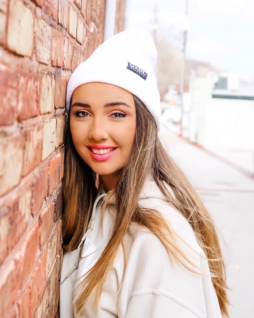 Cuffed Beanie - White